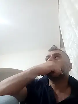 Snapshot of kevgir08 chatting on June 19, 7:52 pm kevgir08 online show from June 19, 7:52 pm