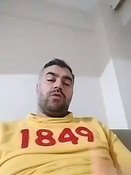 Snapshot of kevgir08 chatting on January 17, 10:35 pm kevgir08 online show from January 17, 10:35 pm