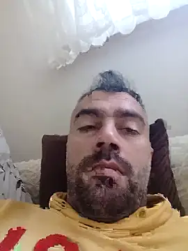 Snapshot of kevgir08 chatting on May 17, 1:33 pm kevgir08 online show from May 17, 1:33 pm
