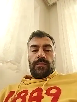 Snapshot of kevgir08 chatting on November 25, 1:55 pm kevgir08 online show from November 25, 1:55 pm