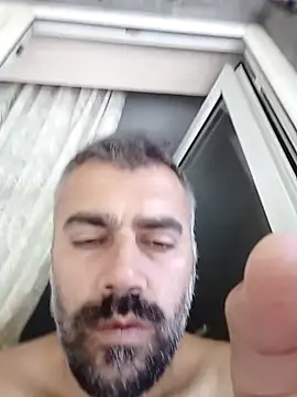 Snapshot of kevgir08 chatting on July 11, 12:27 pm kevgir08 online show from July 11, 12:27 pm
