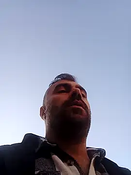 Snapshot of kevgir08 chatting on December 19, 1:35 pm kevgir08 online show from December 19, 1:35 pm