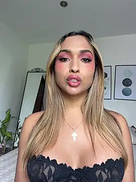 carminaurmommy online show from January 6, 7:07 pm