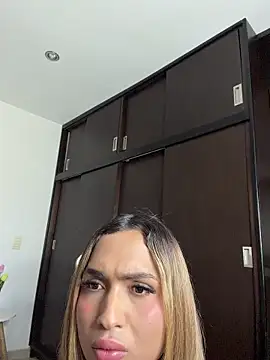 carminaurmommy online show from January 9, 1:07 pm