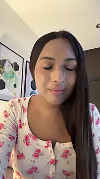 carminaurmommy online show from March 24, 3:17 am