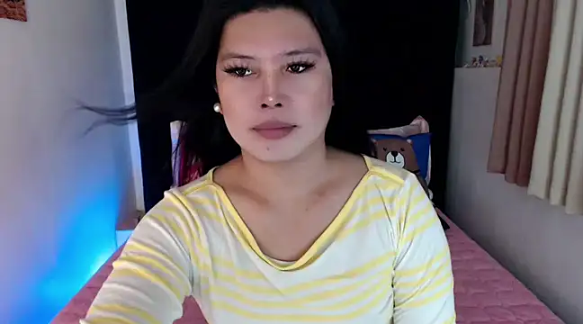 Snapshot of Angelic_Fuckerxxx chatting on March 23, 3:43 am Angelic Fuckerxxx online show from March 23, 3:43 am