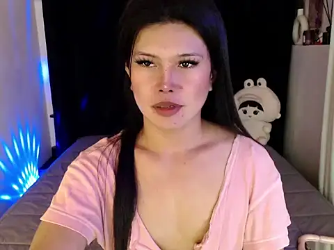 Snapshot of Angelic_Fuckerxxx chatting on July 13, 4:17 pm Angelic Fuckerxxx online show from July 13, 4:17 pm