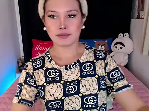 Angelic Fuckerxxx online show from November 3, 7:50 pm