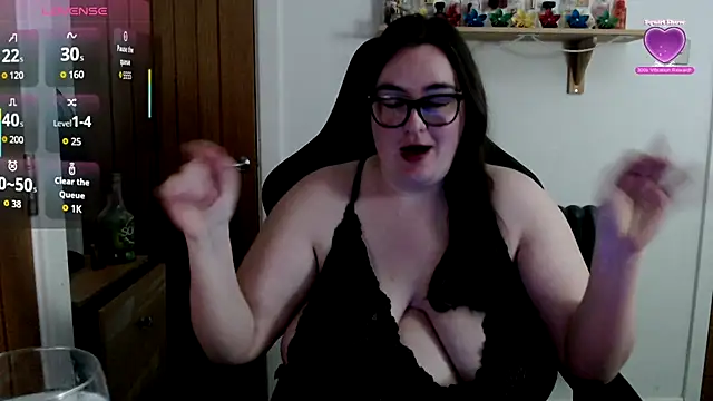 Snapshot of Rebecca_Summer chatting on May 2, 7:19 pm Rebecca Summer online show from May 2, 7:19 pm