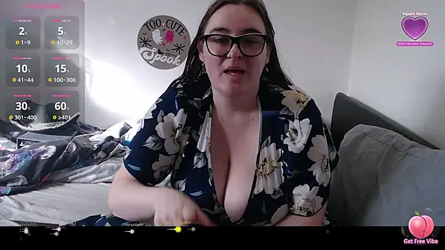Snapshot of Rebecca_Summer chatting on September 15, 8:26 am Rebecca Summer online show from September 15, 8:26 am