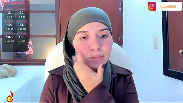MatchedEyebrow online show from October 10, 9:37 pm