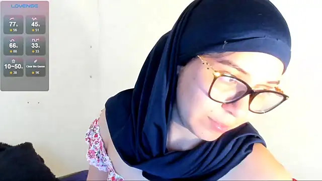 MatchedEyebrow online show from May 3, 8:34 pm