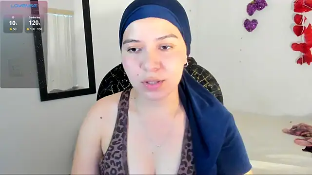 MatchedEyebrow online show from May 15, 8:51 pm