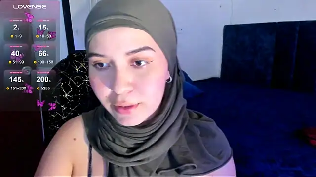 Snapshot of MatchedEyebrow chatting on June 20, 8:47 pm MatchedEyebrow online show from June 20, 8:47 pm