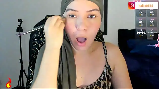 MatchedEyebrow online show from March 19, 8:31 pm