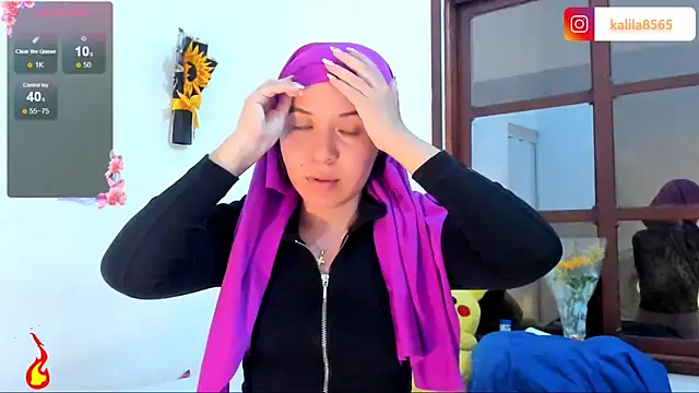 MatchedEyebrow online show from December 16, 8:35 pm