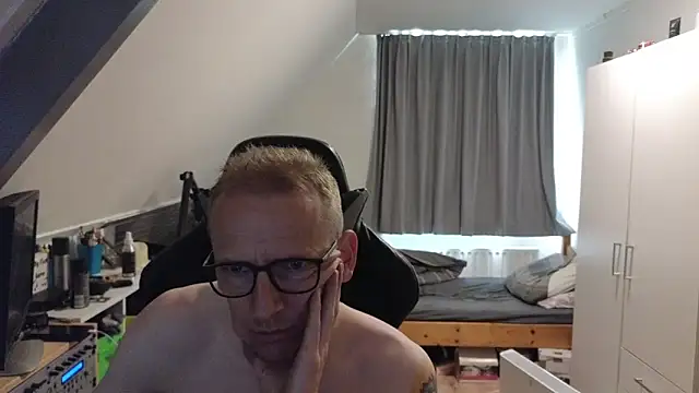 sexmenlion online show from April 23, 5:36 pm