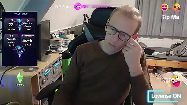 sexmenlion online show from November 29, 9:15 pm