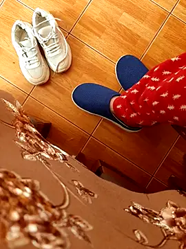 Snapshot of feet_toes chatting on October 30, 5:50 am feet toes online show from October 30, 5:50 am