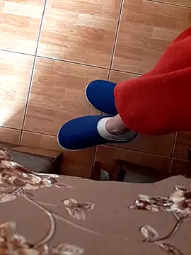 Snapshot of feet_toes chatting on November 4, 7:34 am feet toes online show from November 4, 7:34 am