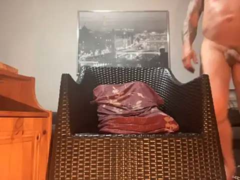 Snapshot of Tyyson03 chatting on December 5, 8:28 pm Tyyson03 online show from December 5, 8:28 pm