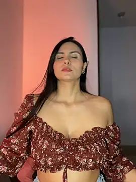 Snapshot of ameliayourfav1 chatting on December 18, 2:32 am ameliayourfav1 online show from December 18, 2:32 am