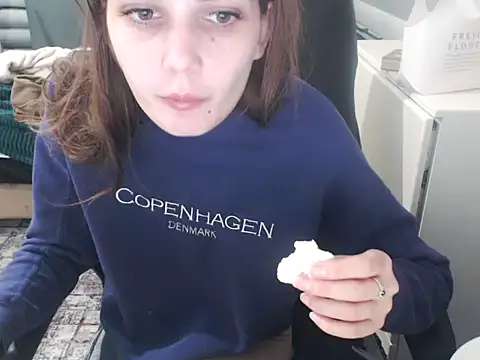 Laco-cO online show from December 21, 3:25 pm