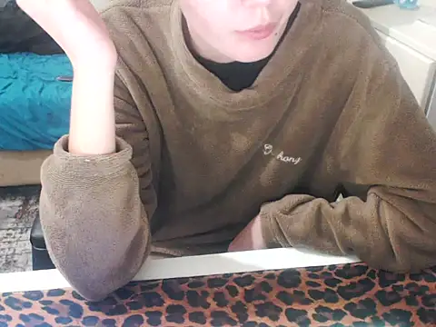 Laco-cO online show from February 10, 8:52 pm