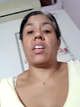 Snapshot of Molly_newman6 chatting on June 20, 11:26 am Molly newman6 online show from June 20, 11:26 am