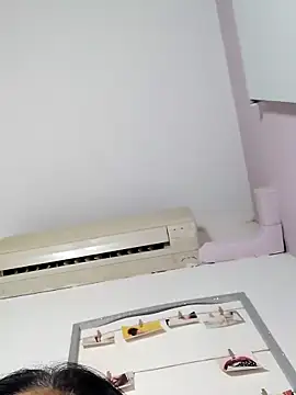 Snapshot of Molly_newman6 chatting on November 20, 5:35 pm Molly newman6 online show from November 20, 5:35 pm