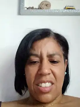 Snapshot of Molly_newman6 chatting on July 16, 9:28 am Molly newman6 online show from July 16, 9:28 am