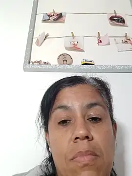Snapshot of Molly_newman6 chatting on June 12, 1:14 am Molly newman6 online show from June 12, 1:14 am