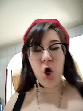 Snapshot of HunnyyLove chatting on March 14, 6:50 pm HunnyyLove online show from March 14, 6:50 pm