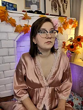 Snapshot of HunnyyLove chatting on March 17, 5:49 pm HunnyyLove online show from March 17, 5:49 pm