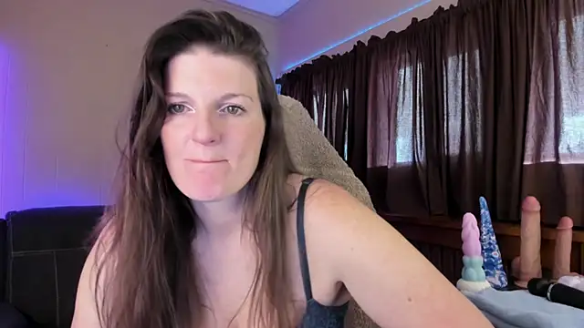 Kelly Carolina online show from November 8, 1:14 pm