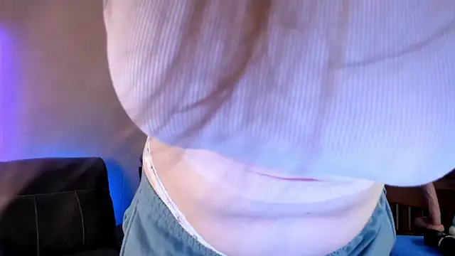 Kelly Carolina online show from December 4, 12:15 pm