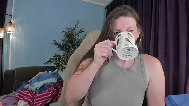 Kelly Carolina online show from April 22, 11:39 am