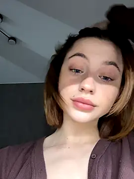 Camilla Railian online show from October 3, 7:04 pm