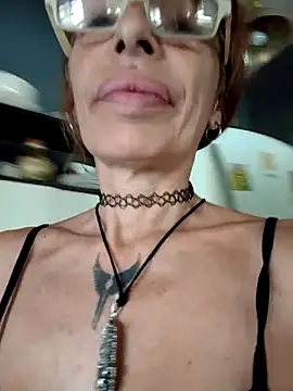 FrozenWaffle online show from April 14, 2:44 pm