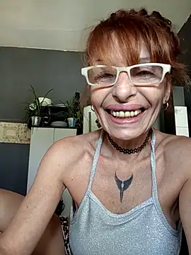Snapshot of FrozenWaffle chatting on October 14, 4:51 pm FrozenWaffle online show from October 14, 4:51 pm