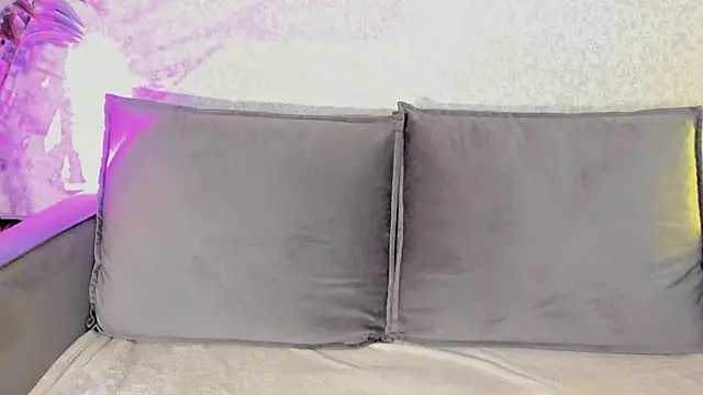 Snapshot of ReinaKousaka chatting on February 11, 3:12 pm ReinaKousaka online show from February 11, 3:12 pm