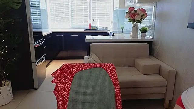 Mira Mermayd online show from March 19, 8:14 am