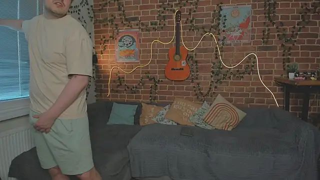 yamy yamy yamy online show from October 2, 2:31 pm