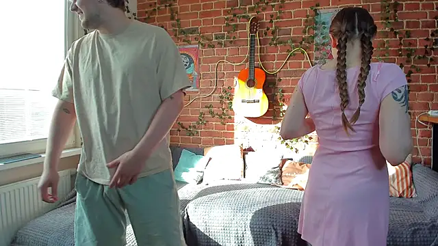 yamy yamy yamy online show from September 12, 1:00 pm