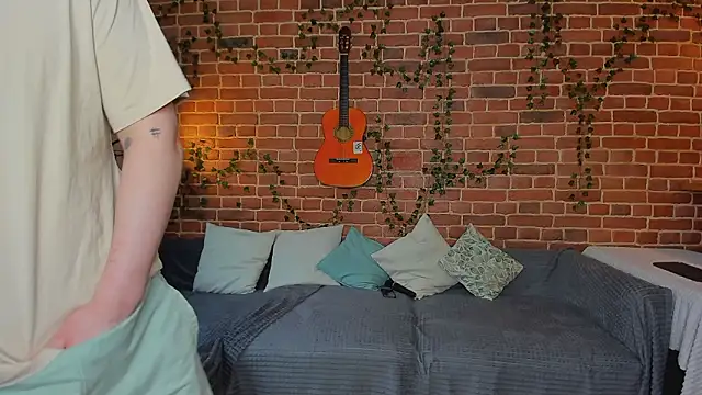 yamy yamy yamy online show from March 22, 2:51 pm