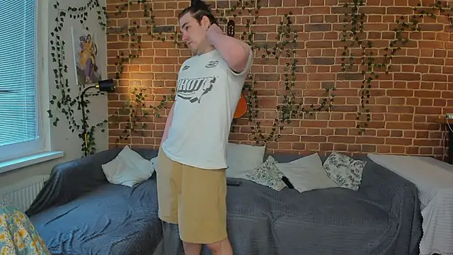 yamy yamy yamy online show from February 26, 11:32 am