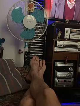 vojta19850205 online show from May 11, 4:04 pm