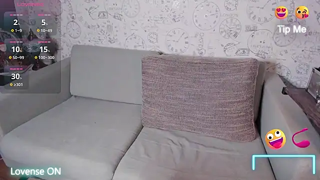 Snapshot of LondonBadGirl chatting on June 20, 9:20 pm LondonBadGirl online show from June 20, 9:20 pm