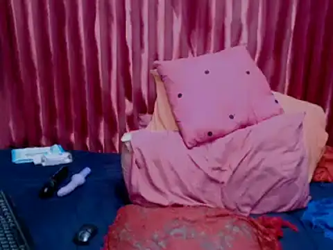 Snapshot of indian_glitter chatting on February 20, 7:27 pm indian glitter online show from February 20, 7:27 pm