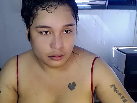 Snapshot of Hardcore_Tgirl chatting on June 17, 12:11 am Hardcore Tgirl online show from June 17, 12:11 am